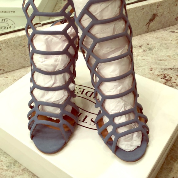 Steve Madden Shoes - Never worn!! Brand new!!